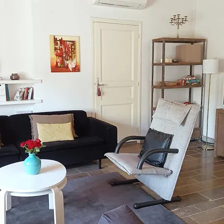Holiday home Le Paradis De L'ibie *