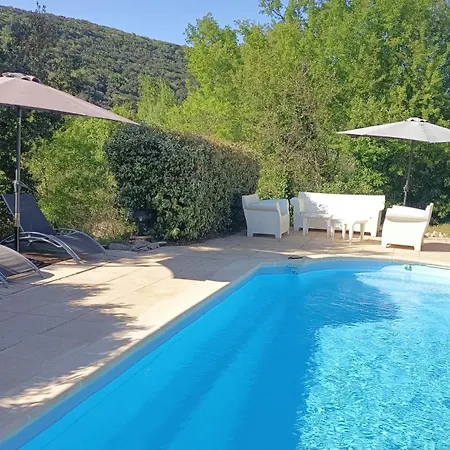 Le Paradis De L'ibie Hébergement de vacances Saint-Maurice-dʼIbie
